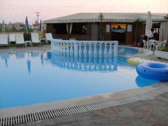 Alexis Pool Sidárion